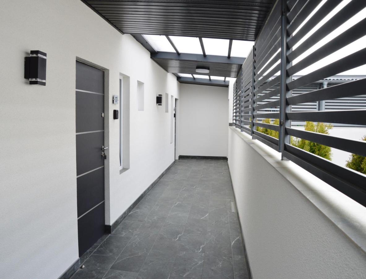 Hostel Adabet Kepno Kültér fotó