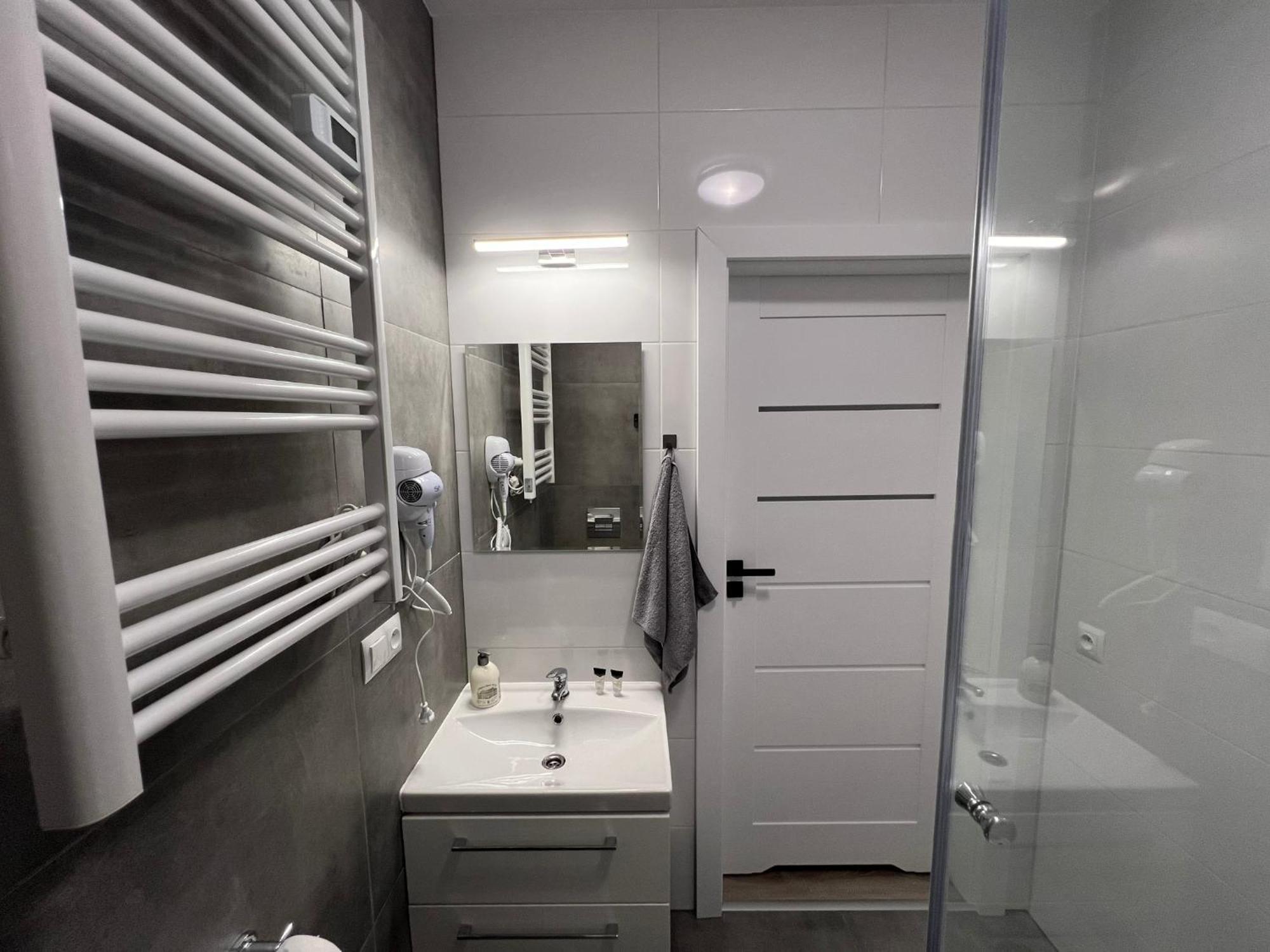 Hostel Adabet Kepno Kültér fotó